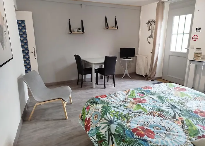 Le Cheval Blanc Carrouges